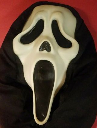 Vintage Fun World Div Fantastic Faces Gen 2 Scream Stalker Ghost Face Mask