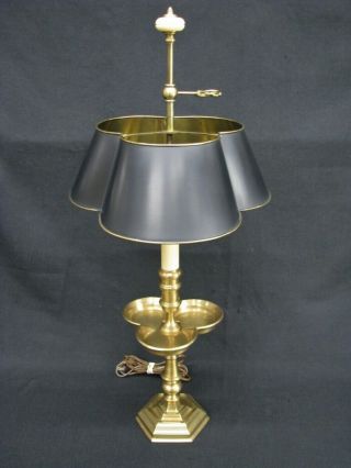 Vintage 1972 Chapman Brass Bouillette Style Lamp With Trefoil Metal Shade
