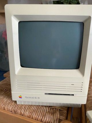 Vintage Se/30 Apple Macintosh Desktop Computer_all Parts W/case