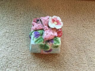 Fitz and Floyd Essentials Floral Trinket Box Pansies w/ Pink Bow 2