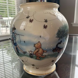 Lenox Disney Classic Winnie The Pooh & Friends 7” Honey Pot Vase Fine China Usa