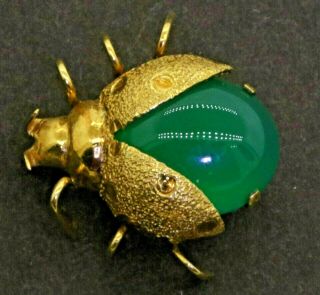 Vintage Italian 18k Gold 11.  2 X 9.  2mm Cabochon Chalcedony Ladybug Pin/brooch