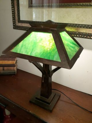 W.  B.  Brown Co.  Mission Oak Wood And Green Slag Glass Panel Table Lamp