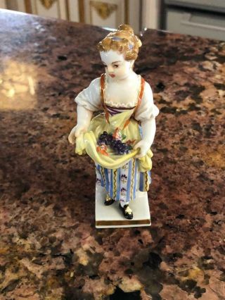 Fine Antique Meissen Porcelain Figurine Of Gardner Girl With A Basket Of Fruits