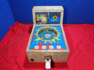 Vintage Ball Gum Fortune Teller & Dice Trade Stimulator Coin - Op