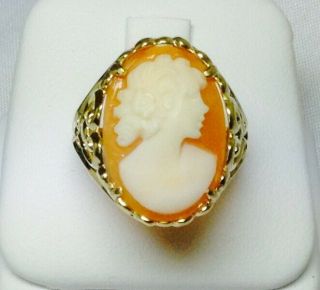 Vintage Solid 14k Yellow Gold Hand Carved Cameo Ring
