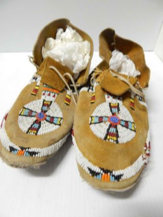 Vintage Gros Ventres Indian Beaded Moccasins - Brain Tanned Keyhole Dsgn Montana