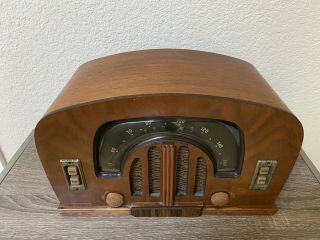 Vintage 1940s Zenith Antique Old Boomerang Dial Wood Cabinet Tube Radio