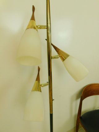 VTG 1960s Mid Century Modern Eames Era 3 Light Cone Shade Walnut Floor Pole Lamp 3