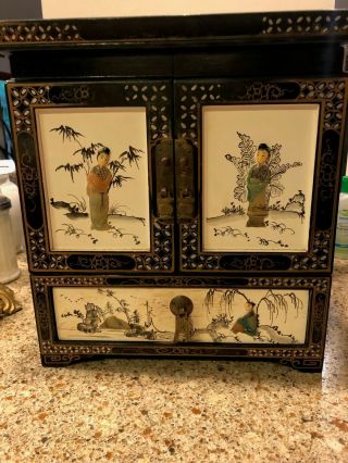 Vintage Oriental Black Jewelry Box With Carved Figures Made Of Shell/stone