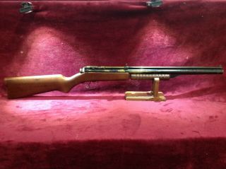 Vintage Benjamin Franklin.  22 Caliber Pump Air Rifle Pellet Gun Model 312
