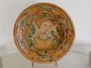 Italian Majolica Sgraffito Plate 15th.  Century