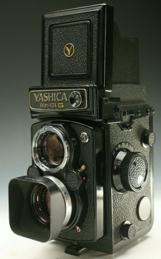 Vintage Yashica Mat 124g Twin Lens Reflex Camera.  Very Camera