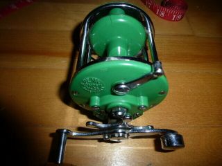 Vintage Rare Fishing Reel Penn 26 Monofil Green Collectable Lures And Reels
