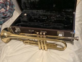 Yamaha Trumpet Ytr - 232 With Soft - Lined Hardcase With 2 Mouthpieces Vintage