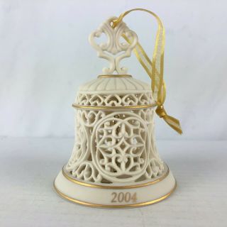 Wedgwood Ivory Lace Bell Christmas Ornament 2004