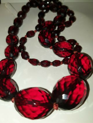 vintage art deco BAKELITE cherry amber facet cut bead necklace - 75 grmes 2