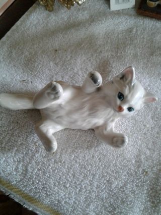 Vintage Lefton H1531 Playful Persian White Fluffy Kitten/cat Blue Eyes