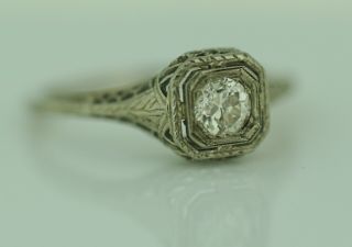 Antique 18k White Gold Filigree Diamond Solitaire Engagement Ring