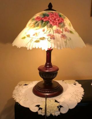 Vtg Carved Wood Table Lamp W Glynda Turley Reverse Painted Glass Shade 2 Light