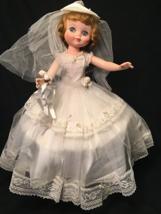 Flirty Eye Vintage 1958 American Character Betsy Mccall Doll 20” Wedding Gown