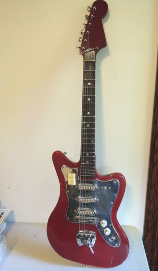 Vintage Red 3 Pickup Guitar Japan With Tremolo / Whammy Bar Bridge Mij