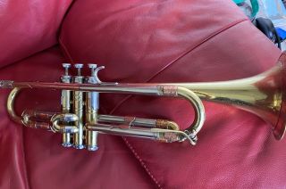 Vintage Getzen Delux Tone Balanced Tri Coloured Trumpet