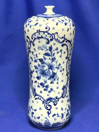 Antique Royal Bonn china Delft line blue portrait vase 2