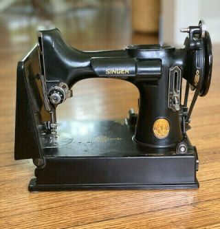 Vintage 1950 Singer 221 Sewing Machine With Case