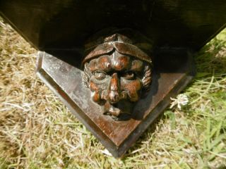 19thc Oak Shelf With Carved Head Of A Medeival Male