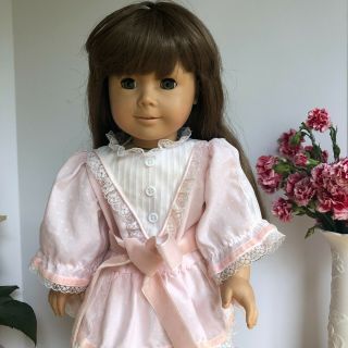 Pleasant Co.  (rare) White Body Molly Mcintire Doll Adorable Great Deal