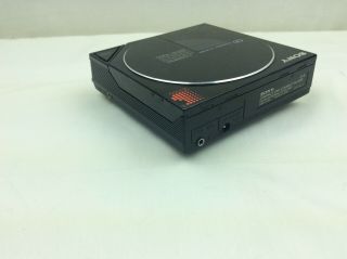 SONY D - 5 CD Compact Disc Player with Adapter,  Vintage 3