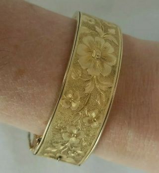 Winard Vintage Hinged 12k Gold Filled Bangle Bracelet Embossed Floral Design