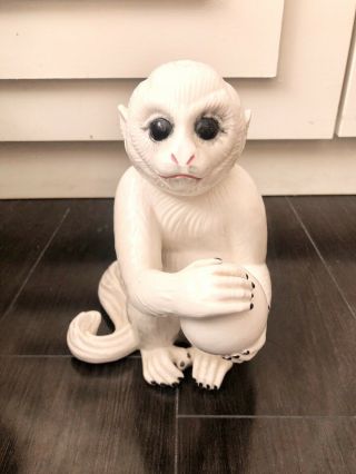 Mottahedeh Porcelain Ceramic White Capuchin Monkey Elvis Presley Graceland