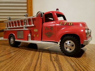 Tonka Suburban Pumper Fire Truck With Hoses & Ladder.  Vintage 1957
