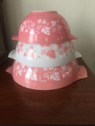 3 Vintage Pyrex Pink Gooseberry Cinderella Mixing Nesting Bowl Set