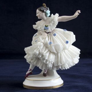 German Volkstedt Dresden Lace Porcelain Ballerina Dancing Lady Girl figurine 2