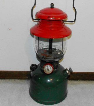 Vintage 1951 Coleman 200a Christmas Lantern 8/51 Red Coleman Stamp On Glass