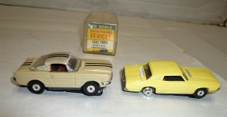 VINTAGE AURORA HO SCALE FORD MUSTANG & FORD THUNDERBIRD SLOT CARS & CASE 3