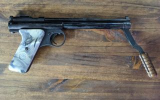Vintage Benjamin Pump Air Pistol Model 132 -.  22 Caliber - Pellets - Great 2