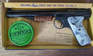 Vintage Benjamin Pump Air Pistol Model 132 -.  22 Caliber - Pellets - Great 3