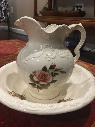 Lg Vintage Wash Stand Set Pitcher And Bowl With Roses.