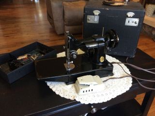 Vintage 1948 Singer Featherweight Sewing Machine With Case And Some Attachments