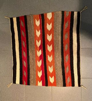Vintage Navaho Weaving Circa 1930 - 1940.  Child’s Blanket Or Small Saddle Blanket