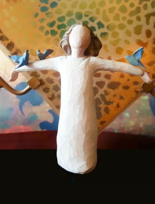 Demdaco Willow Tree Happiness,  Sculpture Hand - Painted Figure Display