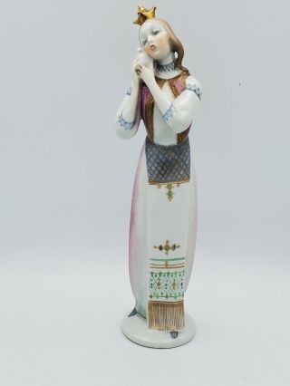 Vintage Herend Hand Painted Figurine Of A Young Lady Holding A Bird 9.  25  T