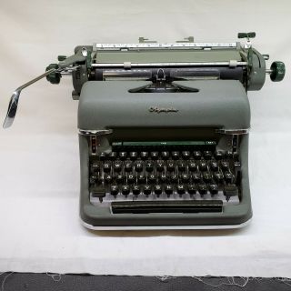 Vintage Olympia Typewriter Model Sg1 Deluxe Green Matte Made In Germany