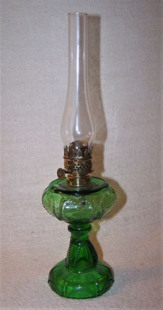 Fine Antique Miniature Oil Lamp - Green Glass - Queen Heart - Estate
