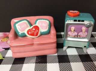 I Love Lucy & Ethel Pink Couch Aqua Sofa Tv Salt And Pepper Shakers