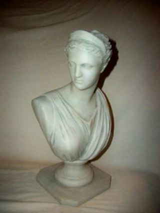 Italian Florentine Faux Marble Lady Bust Mid Century Molded Light Weight Label